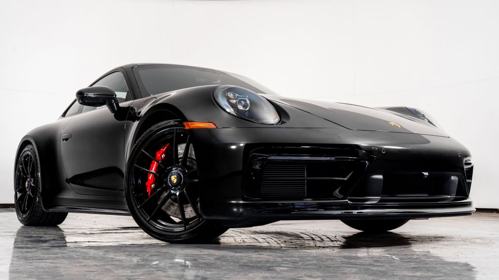 2024 Porsche 911 GTS photo 3