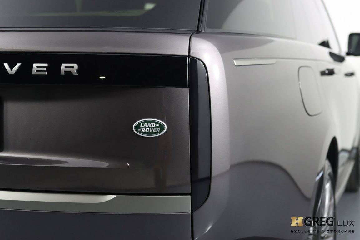 2022 Land Rover Range Rover SE #17