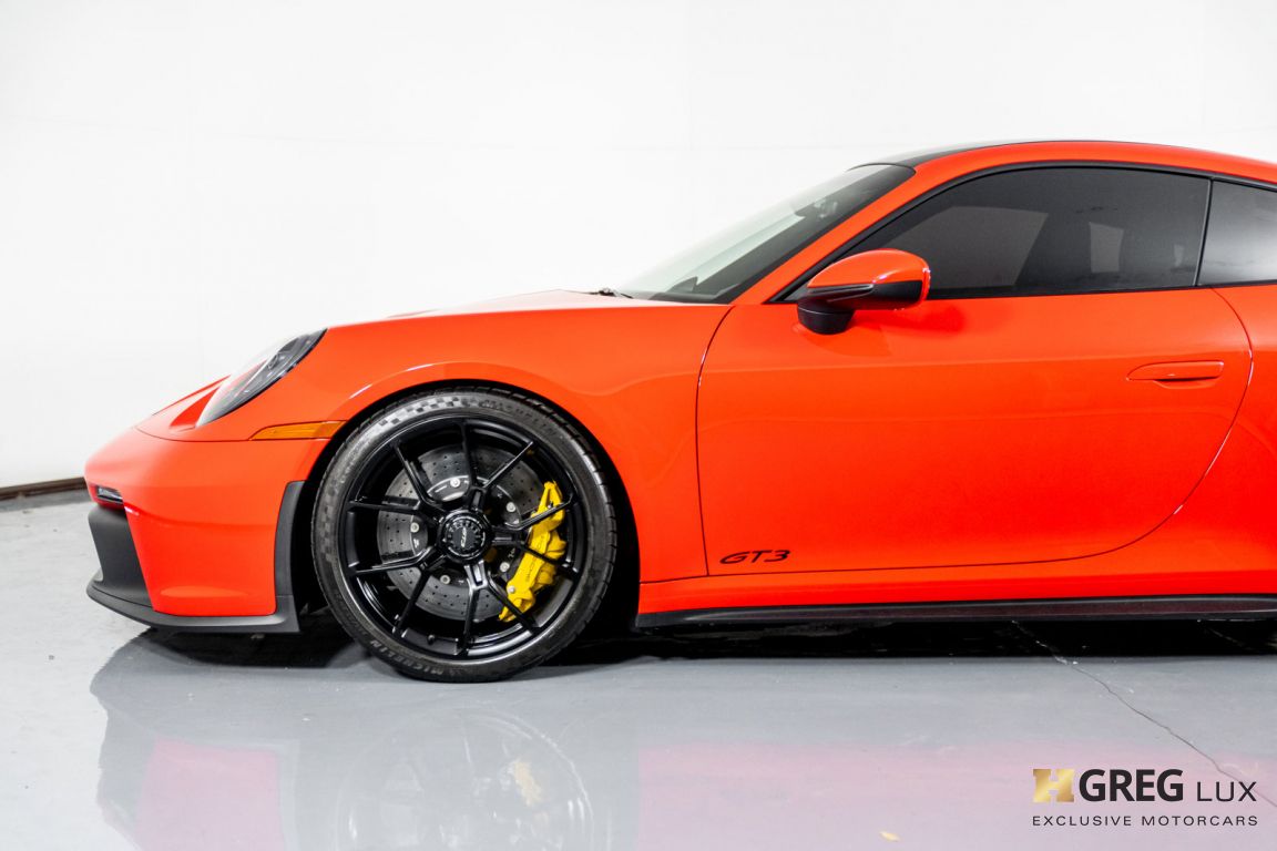 2022 Porsche 911 GT3 #17