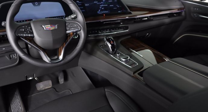 2021 Cadillac Escalade Luxury #1
