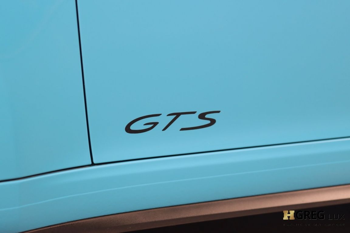 2017 Porsche 911 Carrera 4 GTS #27