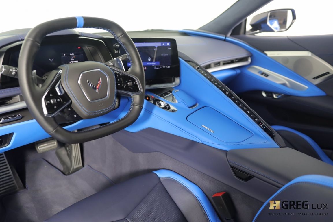2023 Chevrolet Corvette Stingray Convertible Interior Dimensions: Seating,  Cargo Space & Trunk Size - Photos | CarBuzz