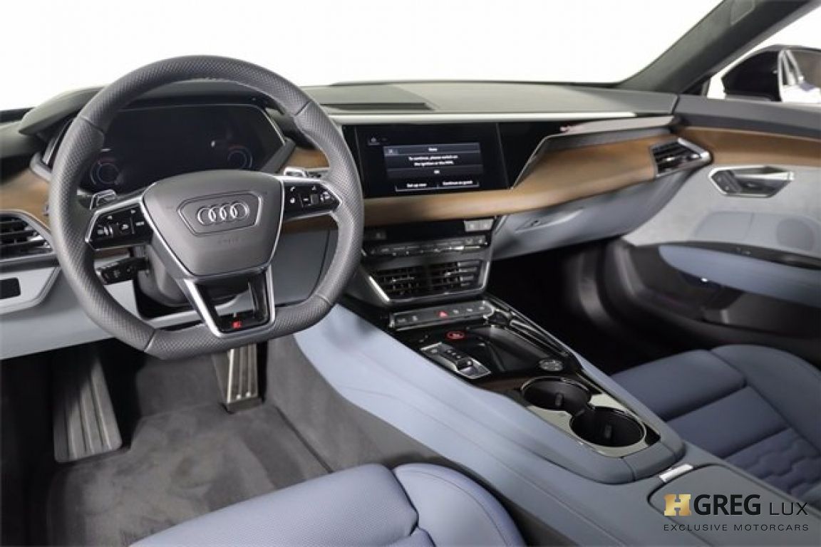 2022 Audi RS e tron GT  #1