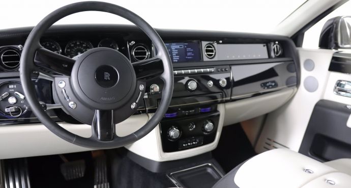 2015 Rolls Royce Phantom EWB #1