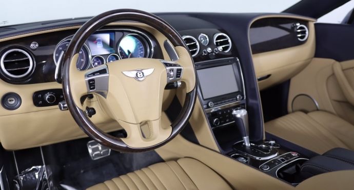 2016 Bentley Continental GT V8 #1