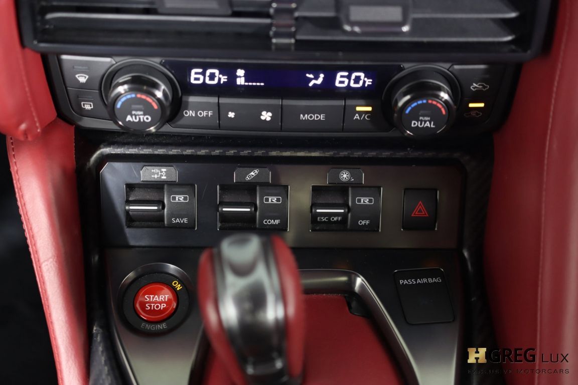 2020 Nissan GT R Premium #45