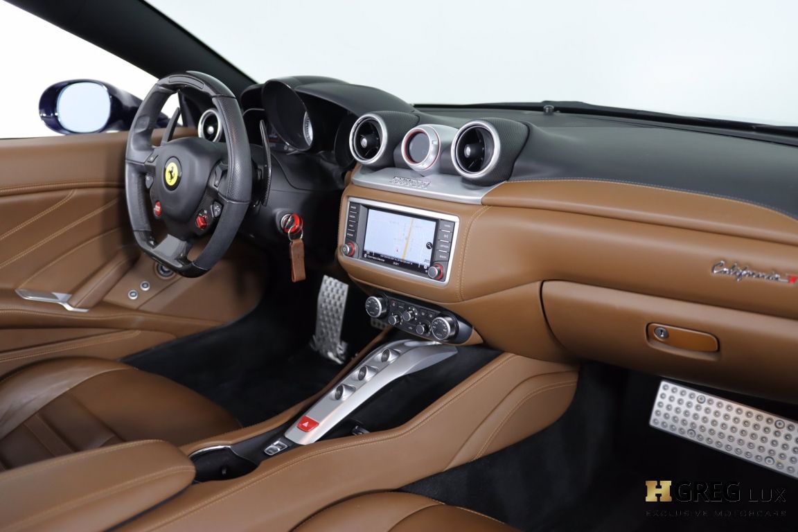 2016 Ferrari California T #30
