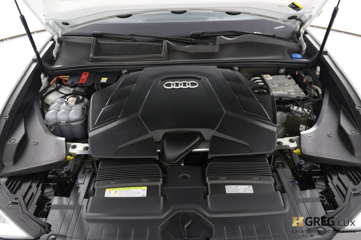 2019 Audi Q8 Premium Plus #48