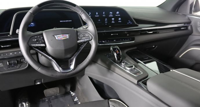 2022 Cadillac Escalade ESV Sport #1