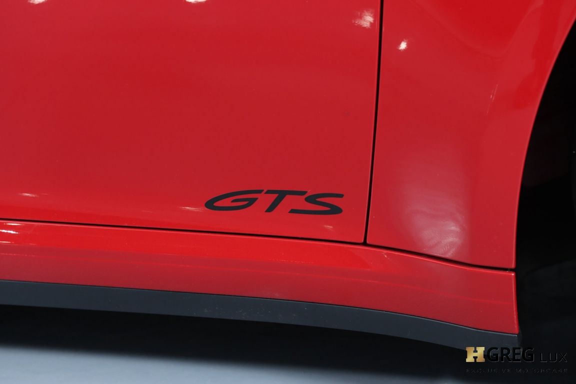 2022 Porsche 911 Carrera GTS #12