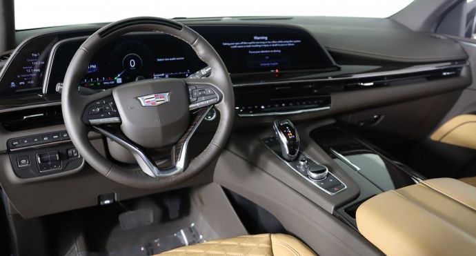 2022 Cadillac Escalade Premium Luxury #1