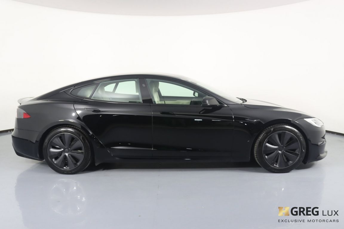 2022 Tesla Model S Plaid #8