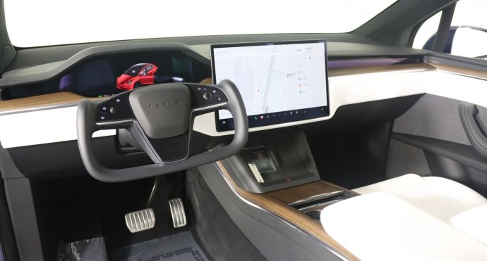 2022 Tesla Model X  #1