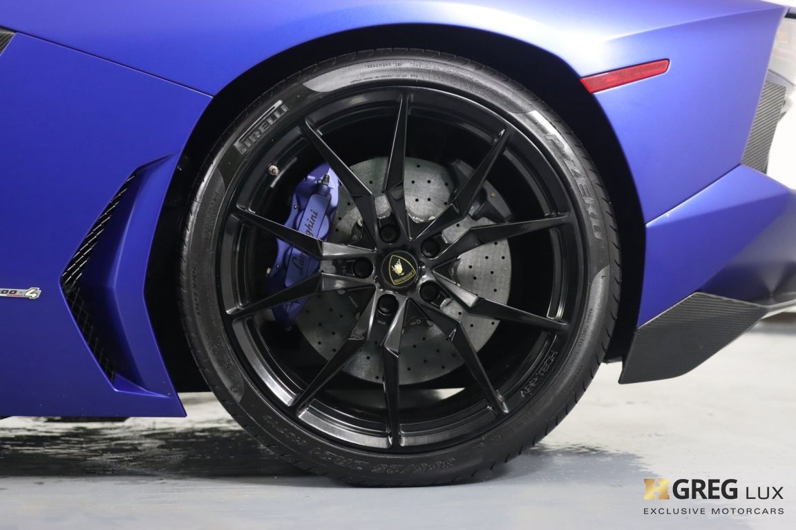 2015 Lamborghini Aventador Roadster #25