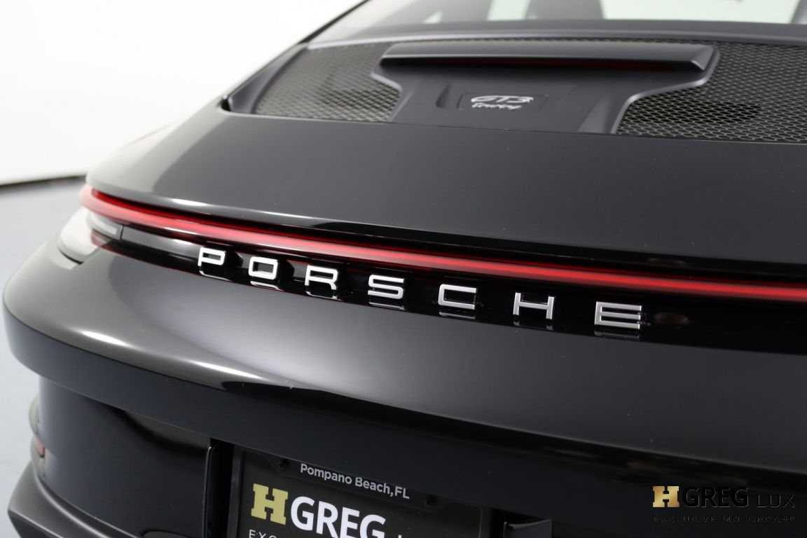 2022 Porsche 911 GT3 Touring #21
