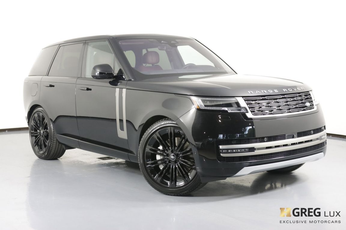 2023 Land Rover Range Rover SE #0