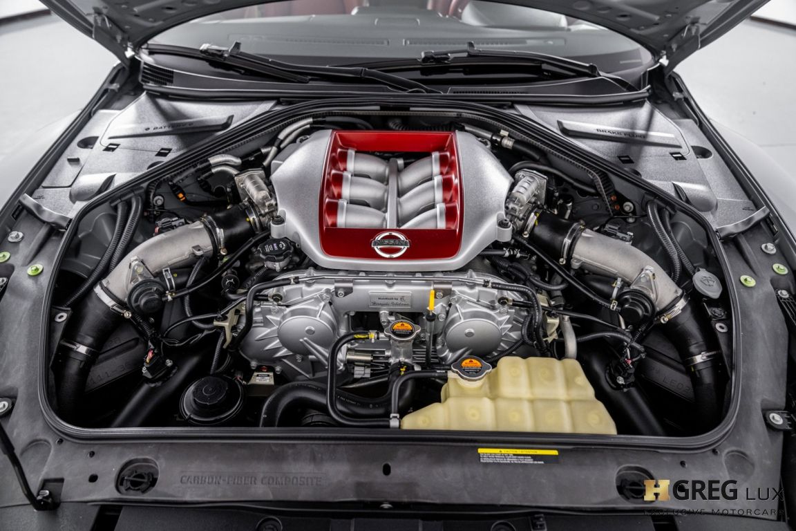 2017 Nissan GT R Premium #46