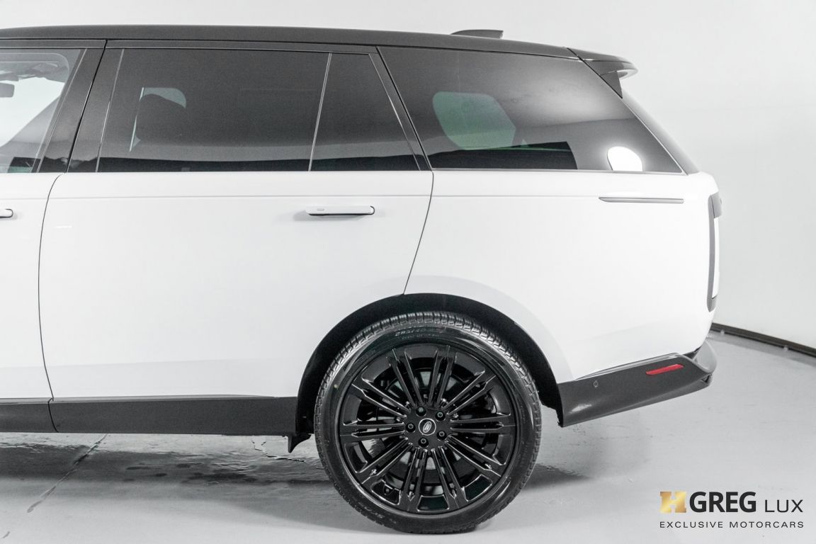2022 Land Rover Range Rover SE #20