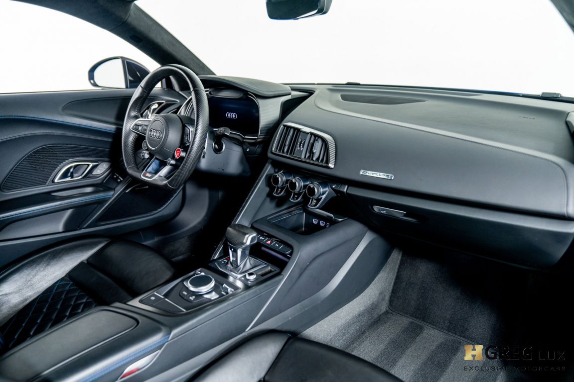 2017 Audi R8 Coupe V10 plus #29