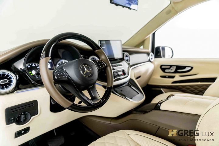 2019 Mercedes Benz Metris Passenger Van Passenger #1