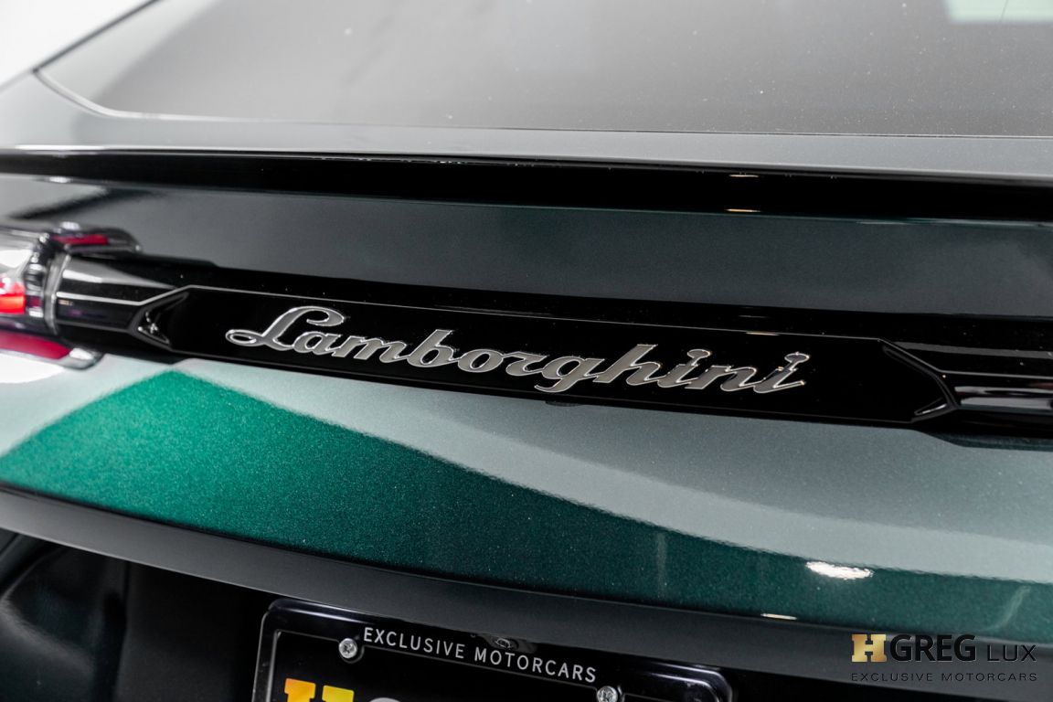 2022 Lamborghini Urus Graphite Capsule #17