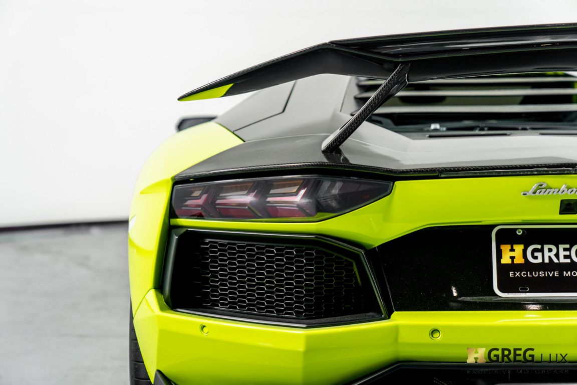 2016 Lamborghini Aventador LP700-4 #12