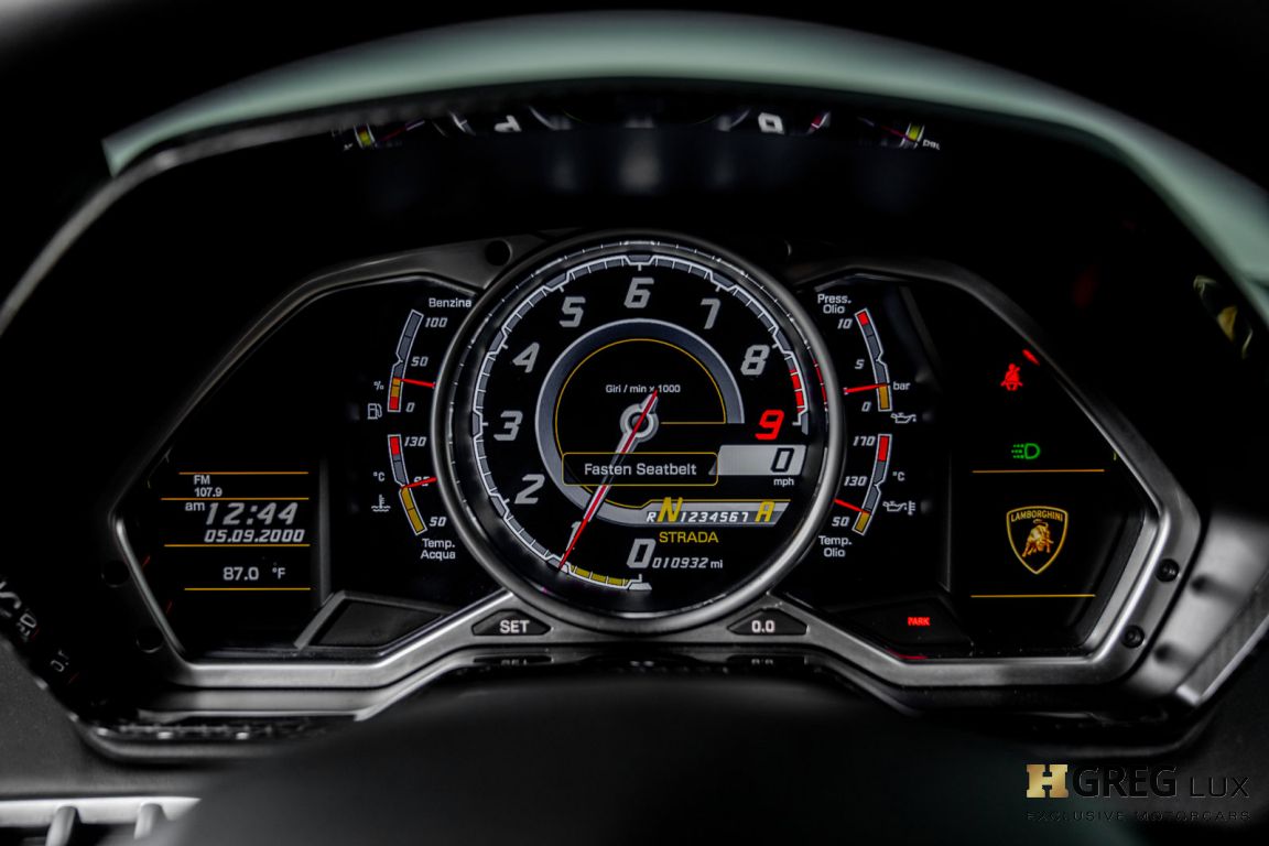 2016 Lamborghini Aventador LP700-4 #31