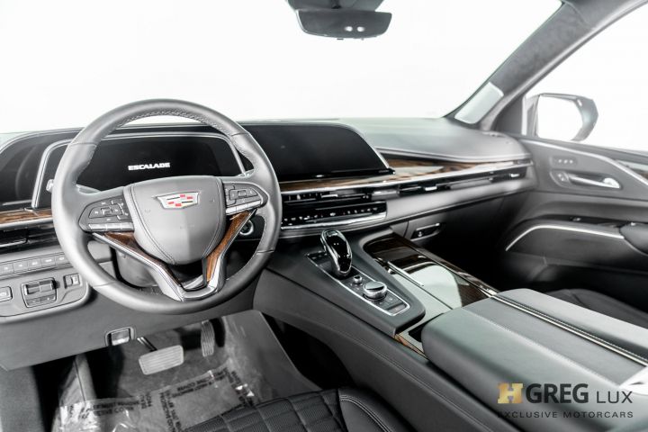 2023 Cadillac Escalade ESV Sport Platinum #1