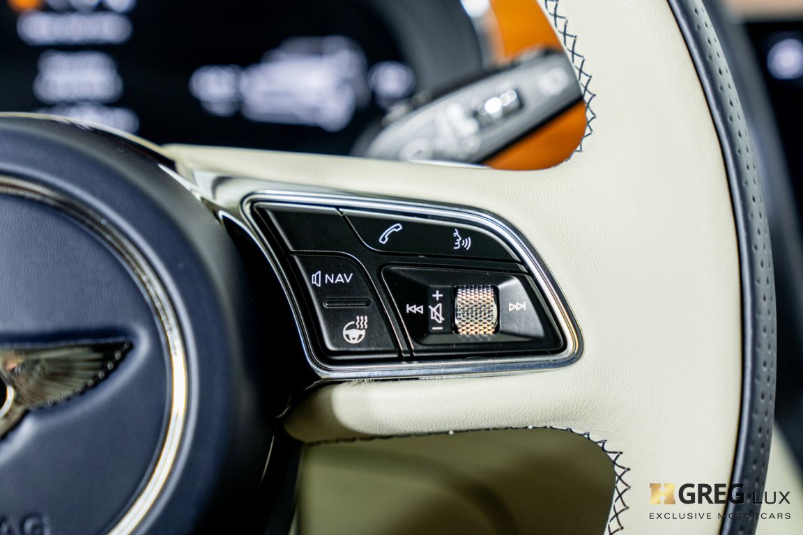 2022 Bentley Bentayga V8 #38