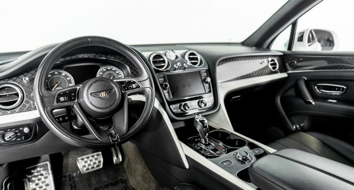 2020 Bentley Bentayga V8 #1
