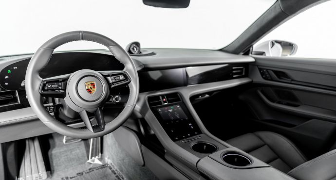 2022 Porsche Taycan GTS #1