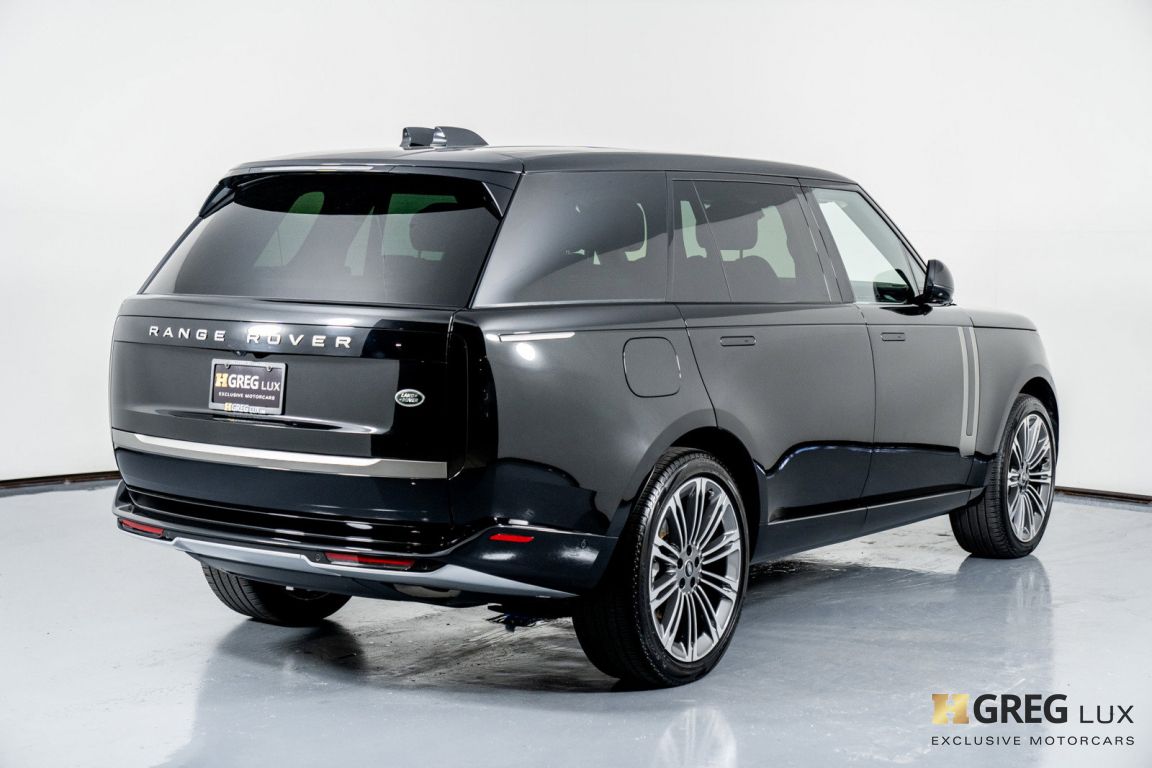 2023 Land Rover Range Rover SE LWB #10