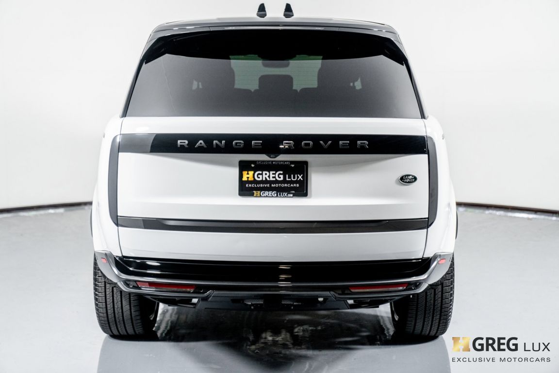 2023 Land Rover Range Rover SE #11