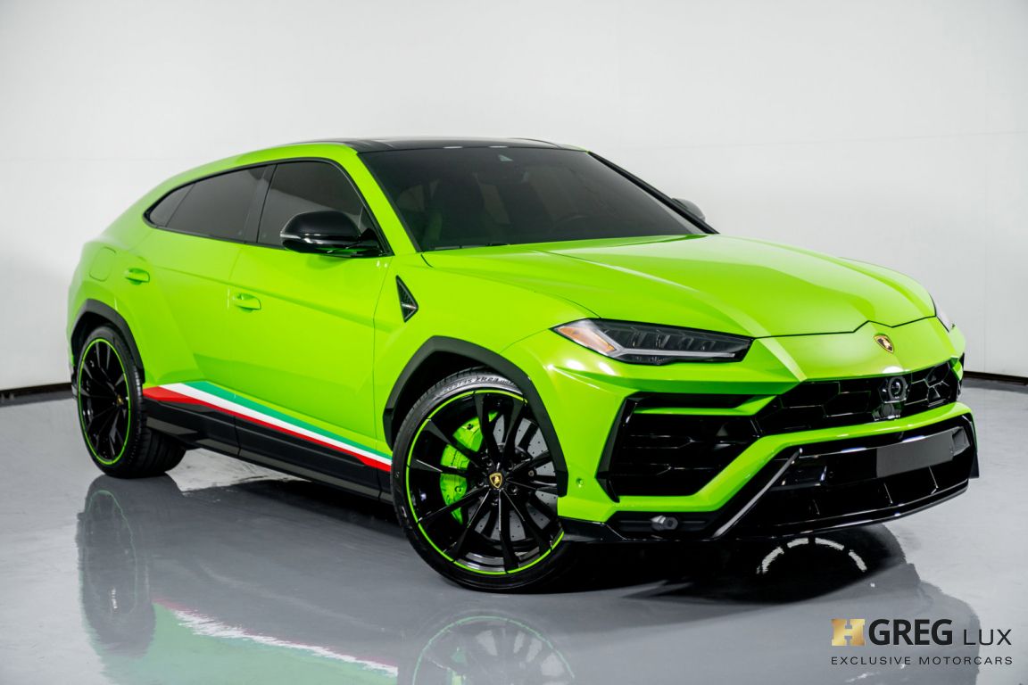 2022 Lamborghini Urus  #0
