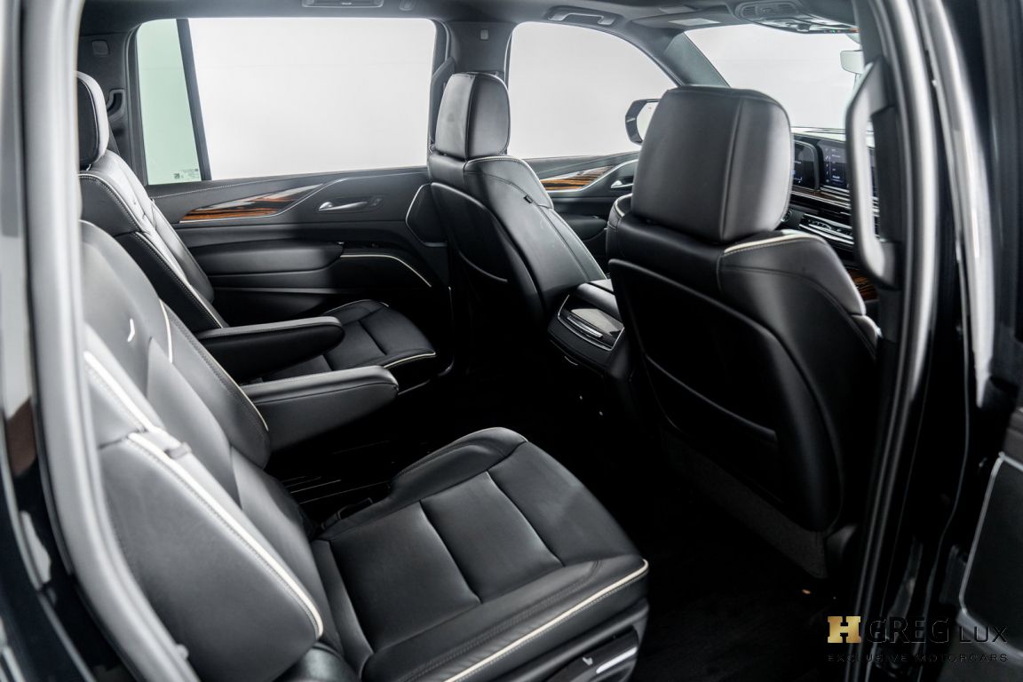 2023 Cadillac Escalade ESV 4WD Premium Luxury #29