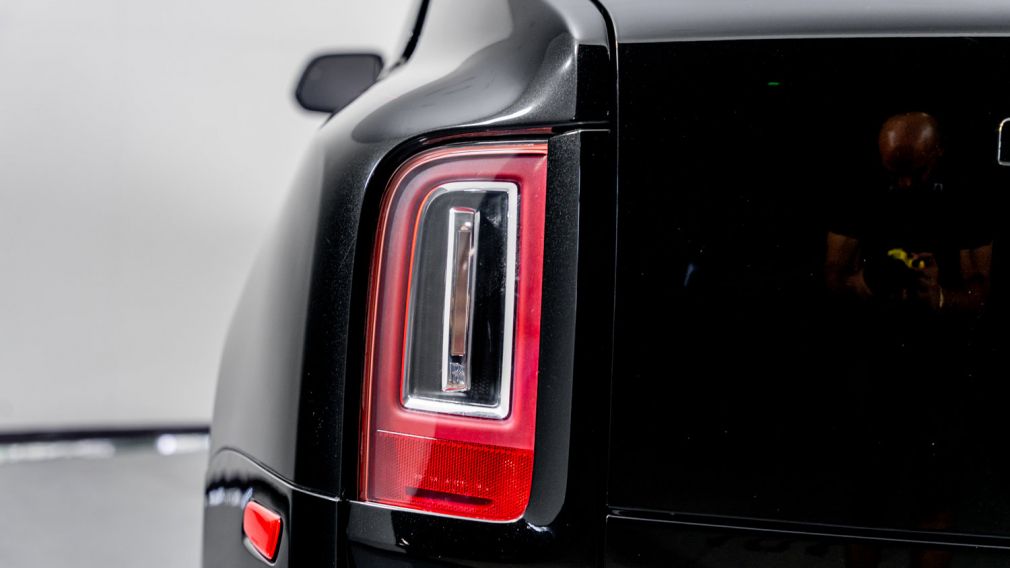 2022 Rolls Royce Cullinan Black Badge #10