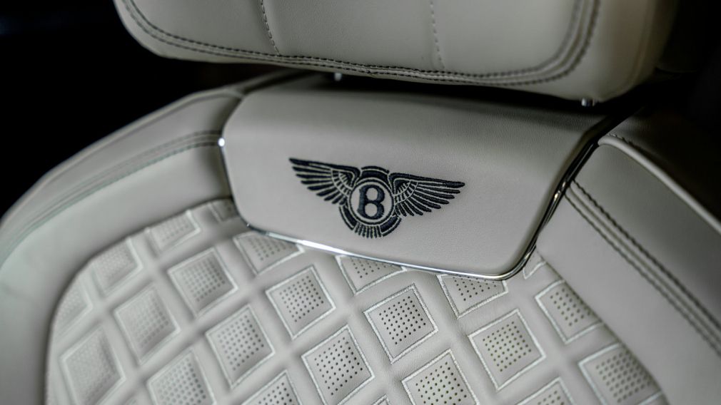 2023 Bentley Flying Spur Azure #24