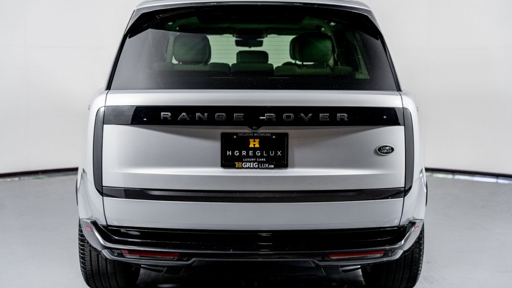 2023 Land Rover Range Rover SE #9