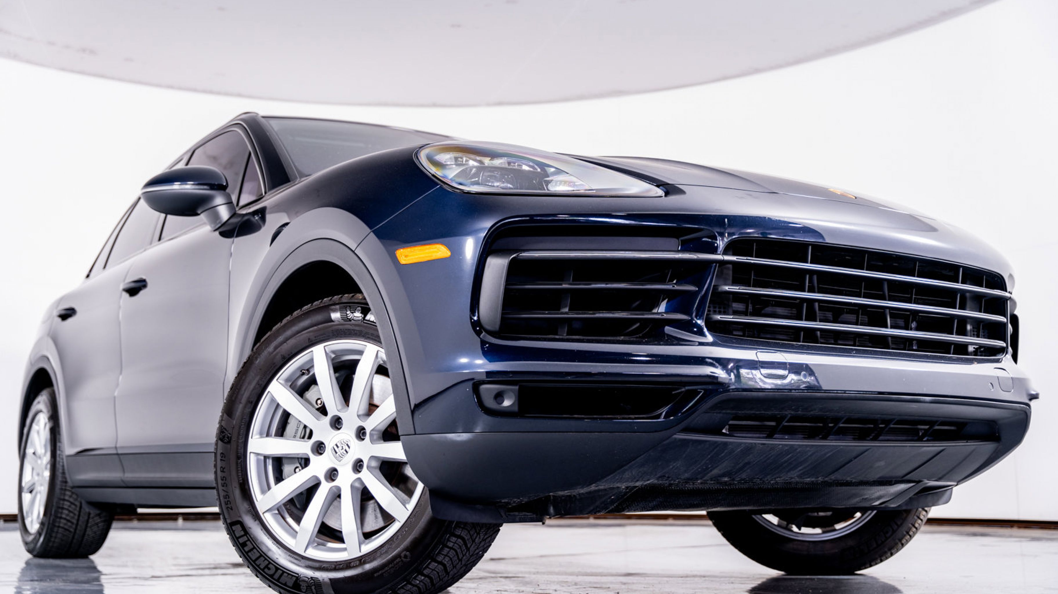 2022 Porsche Cayenne S photo 4