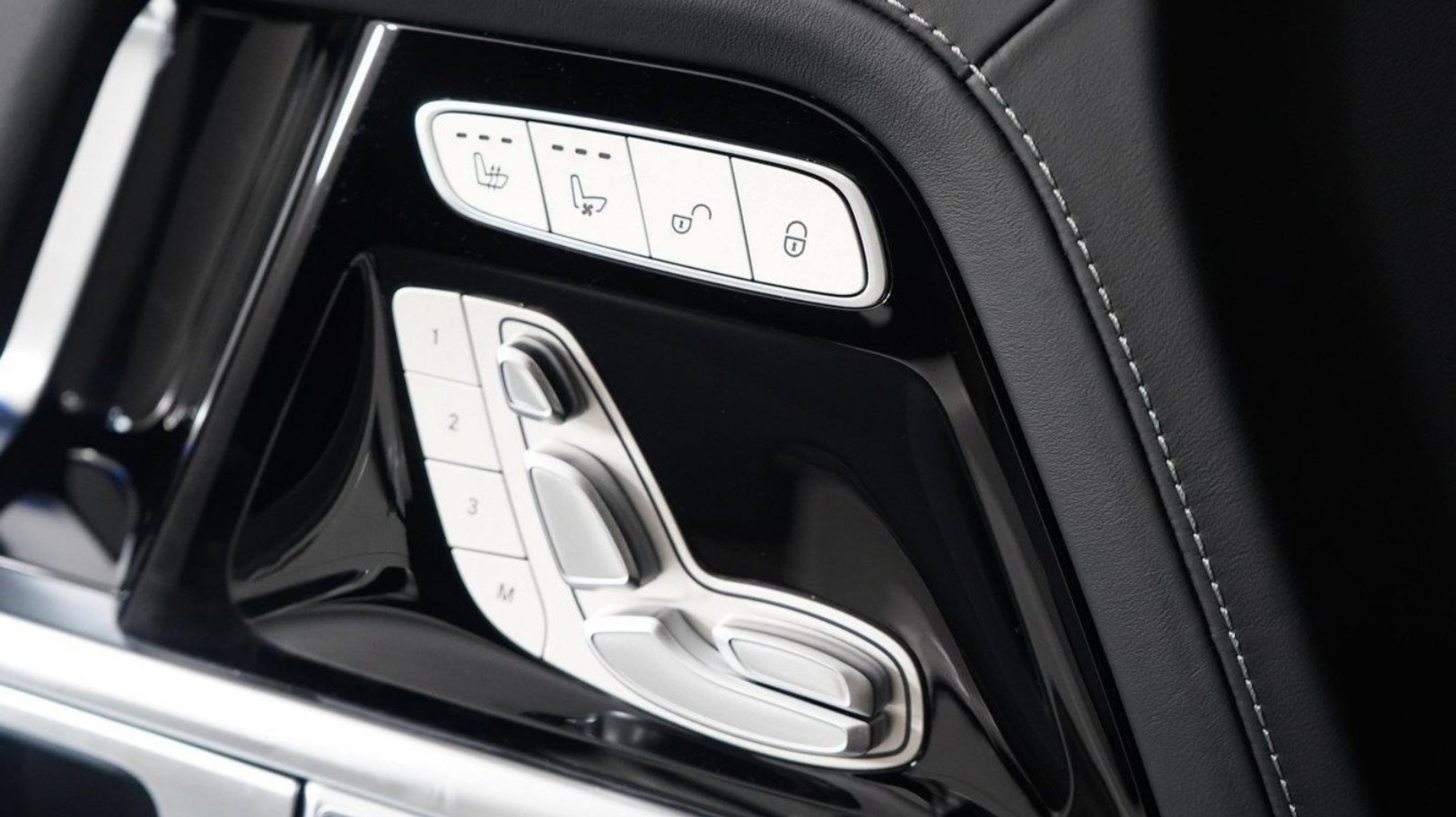 2025 Mercedes-Benz G-Class Mercedes-AMG - Photo 49