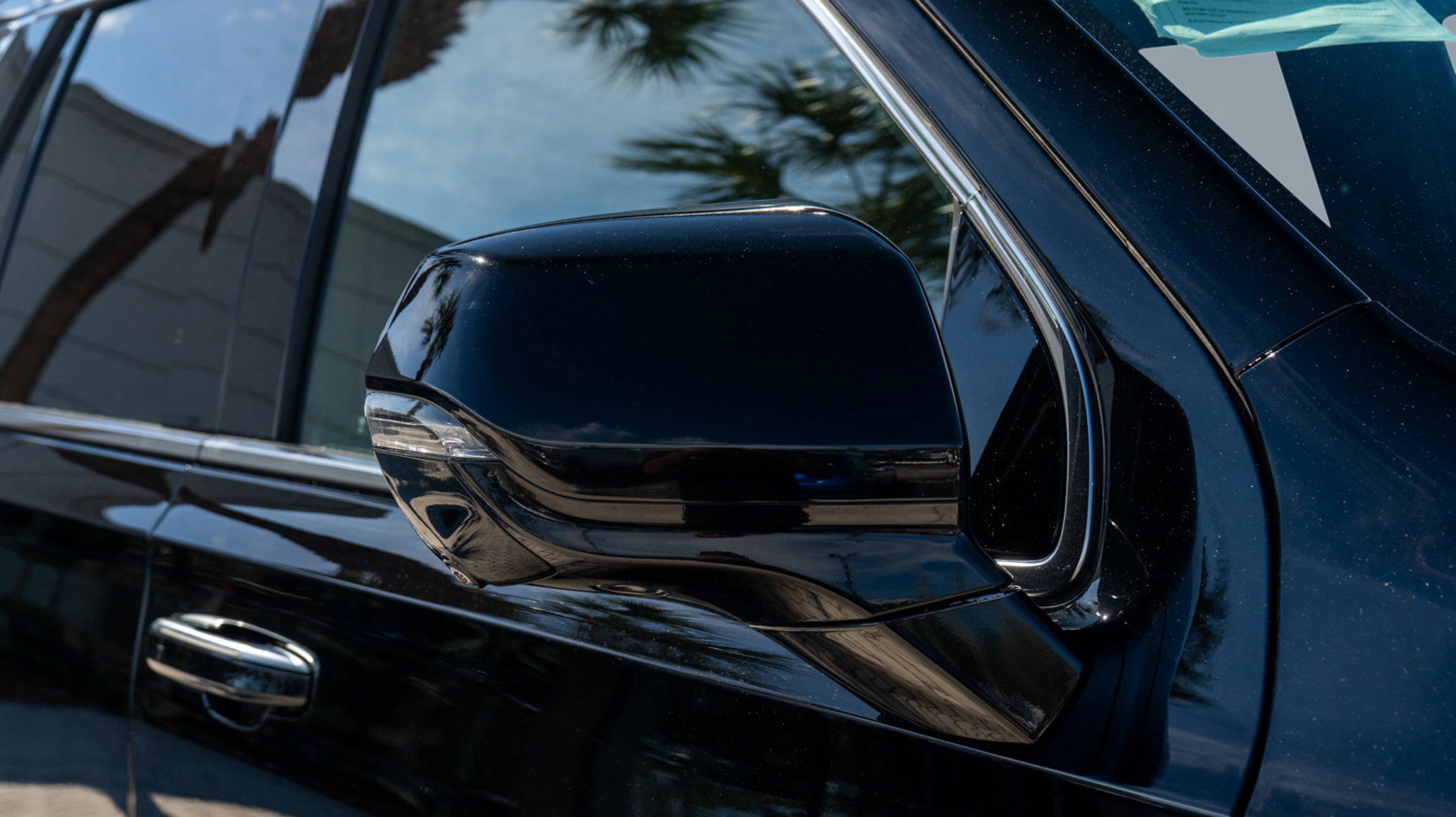 2023 Cadillac Escalade Premium Luxury Sport photo 3