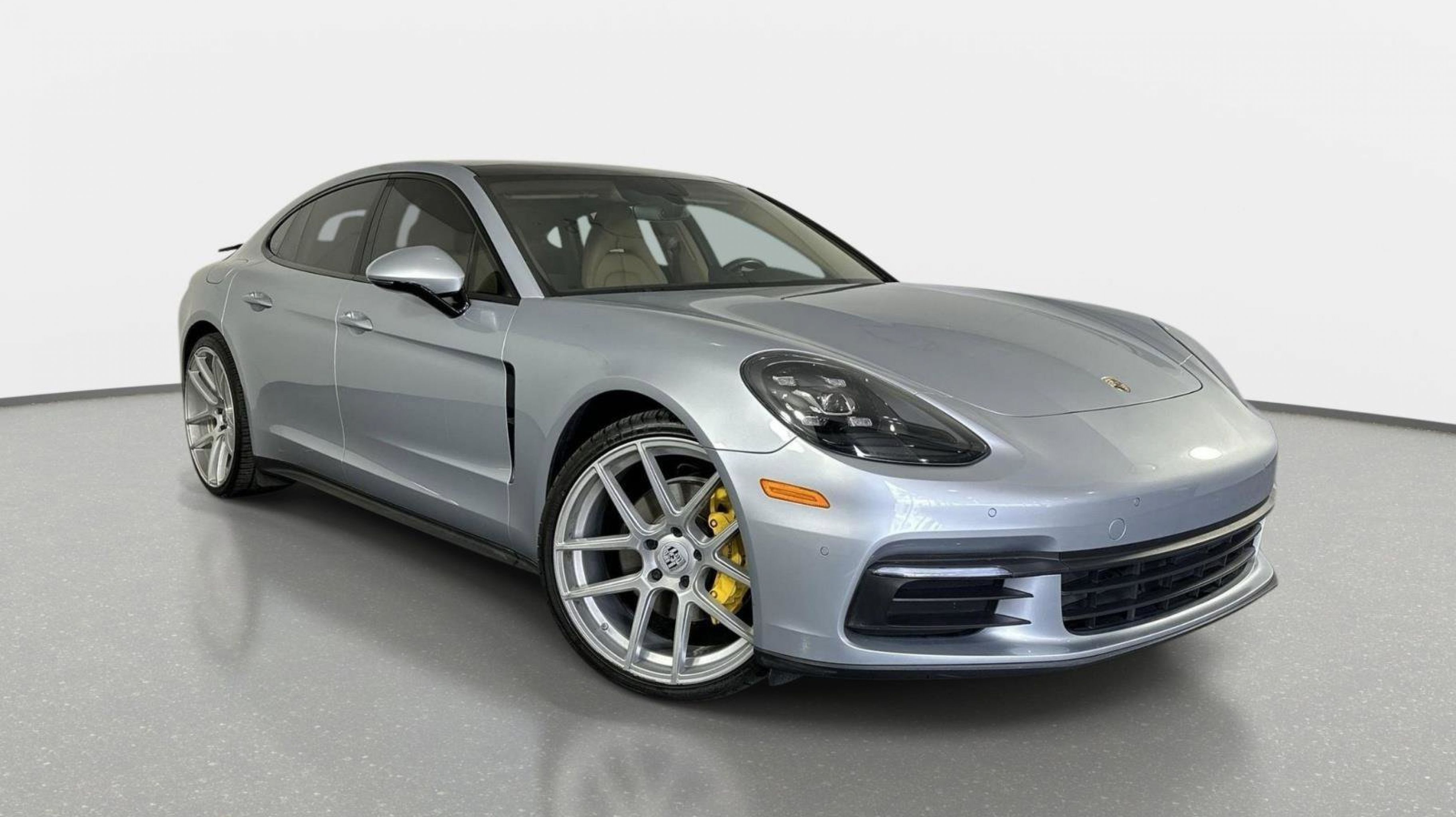 2018 Porsche Panamera