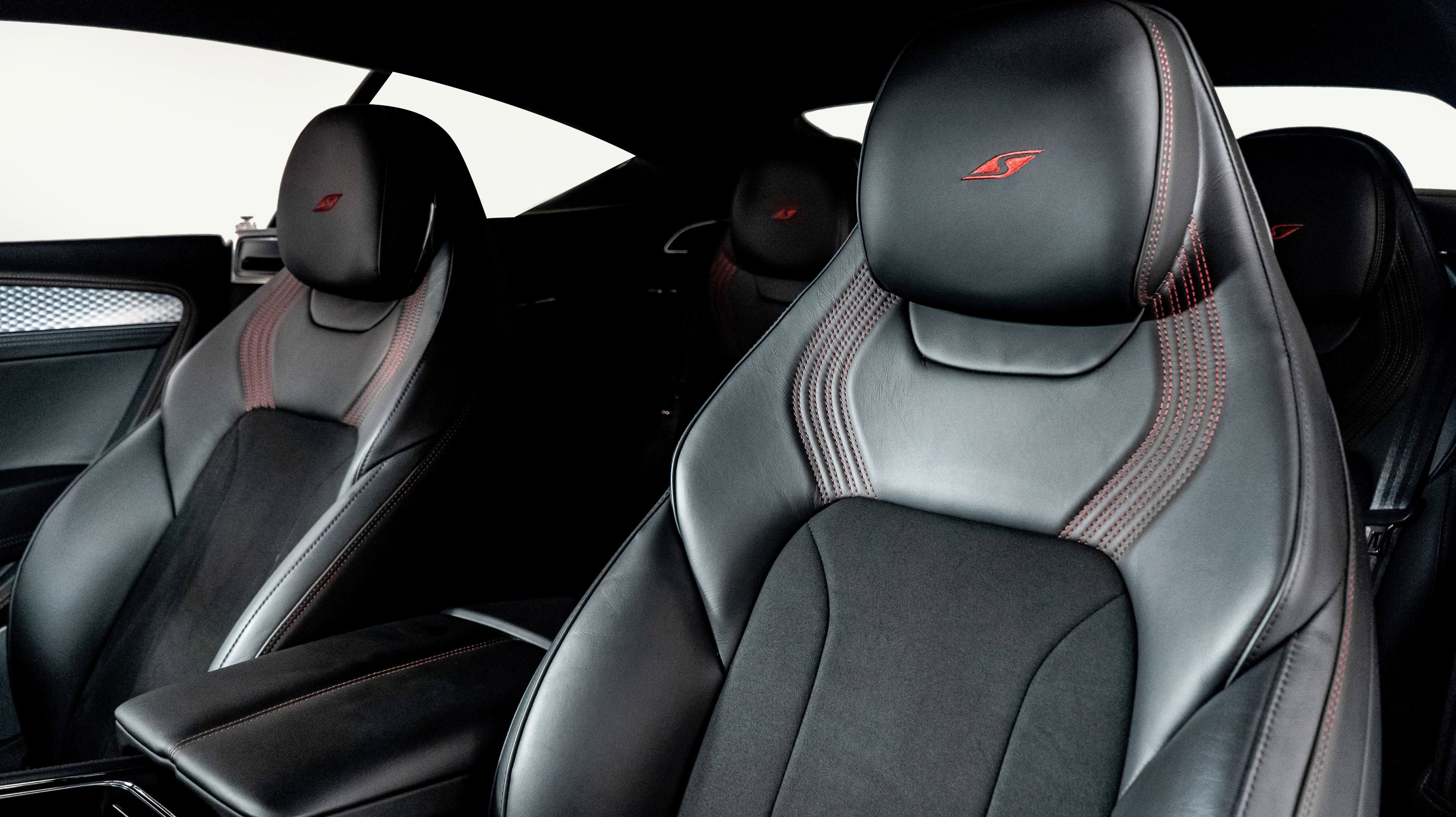 2023 Bentley Continental GT Azure photo 3