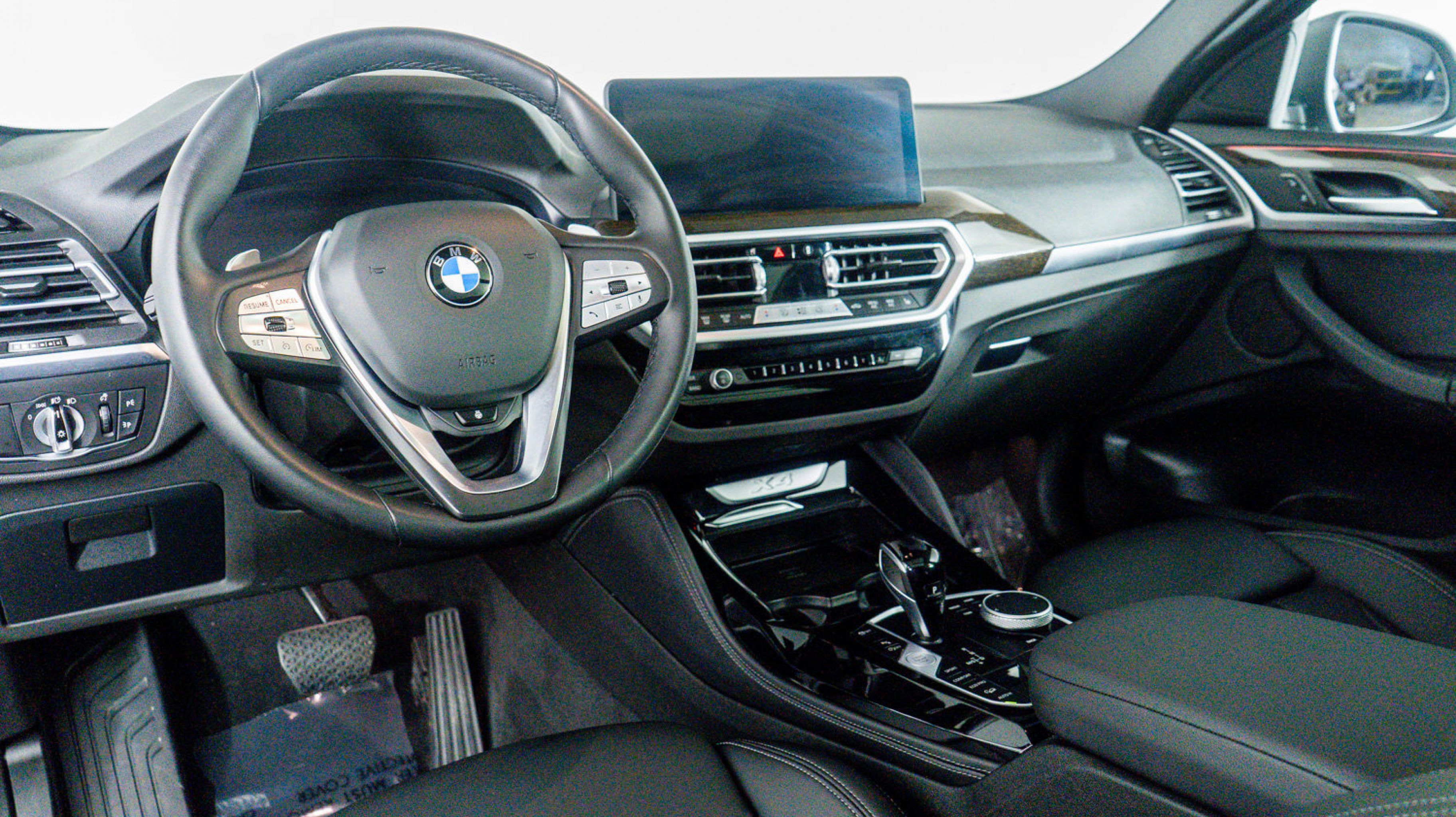 2025 Bmw X4 xDrive30i photo 2