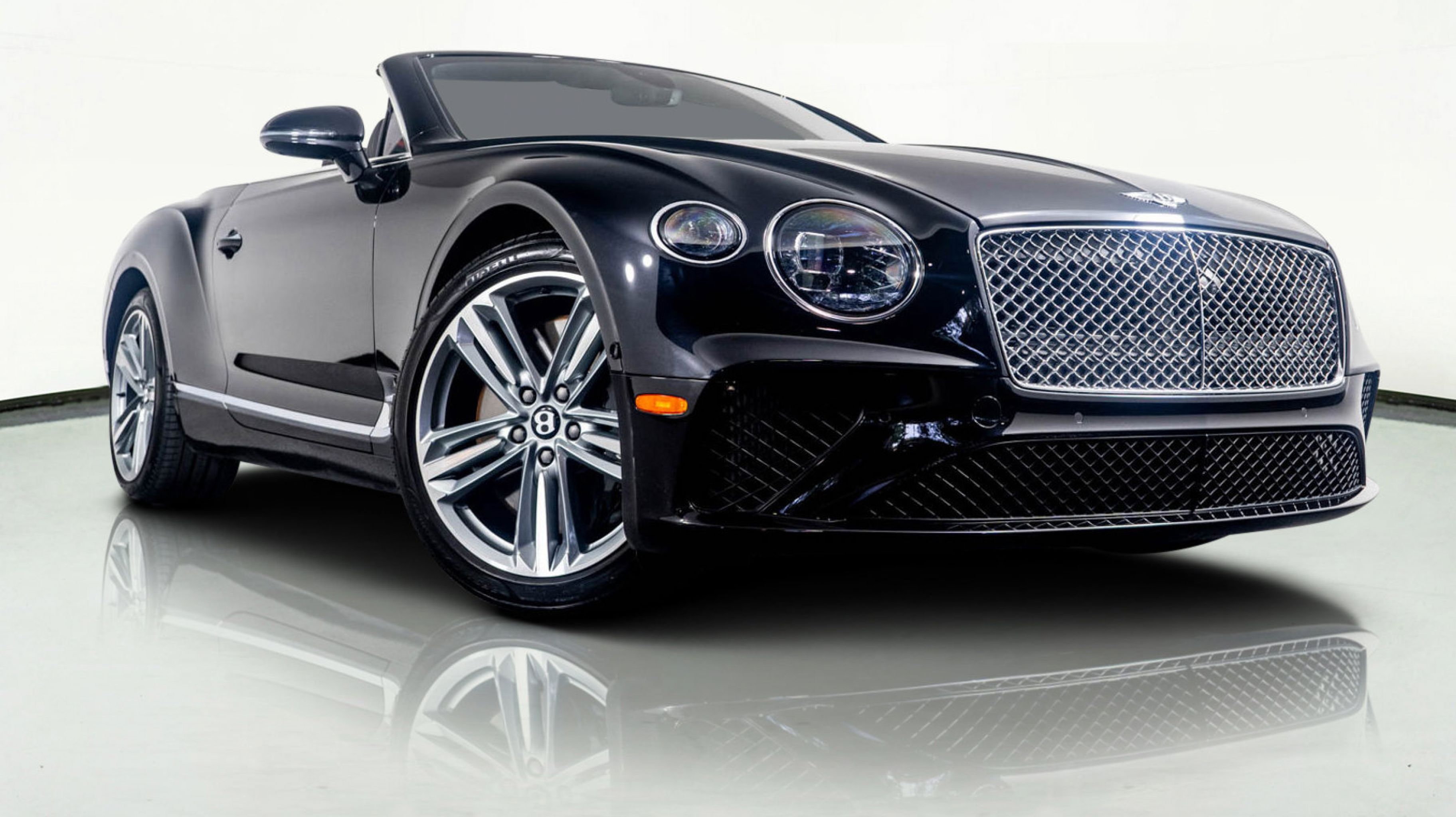 2023 Bentley Continental GT Azure photo 4