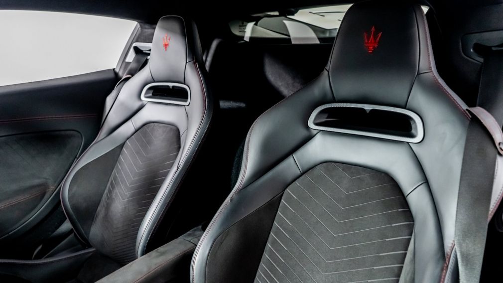 2022 Maserati MC20 Coupe photo 3
