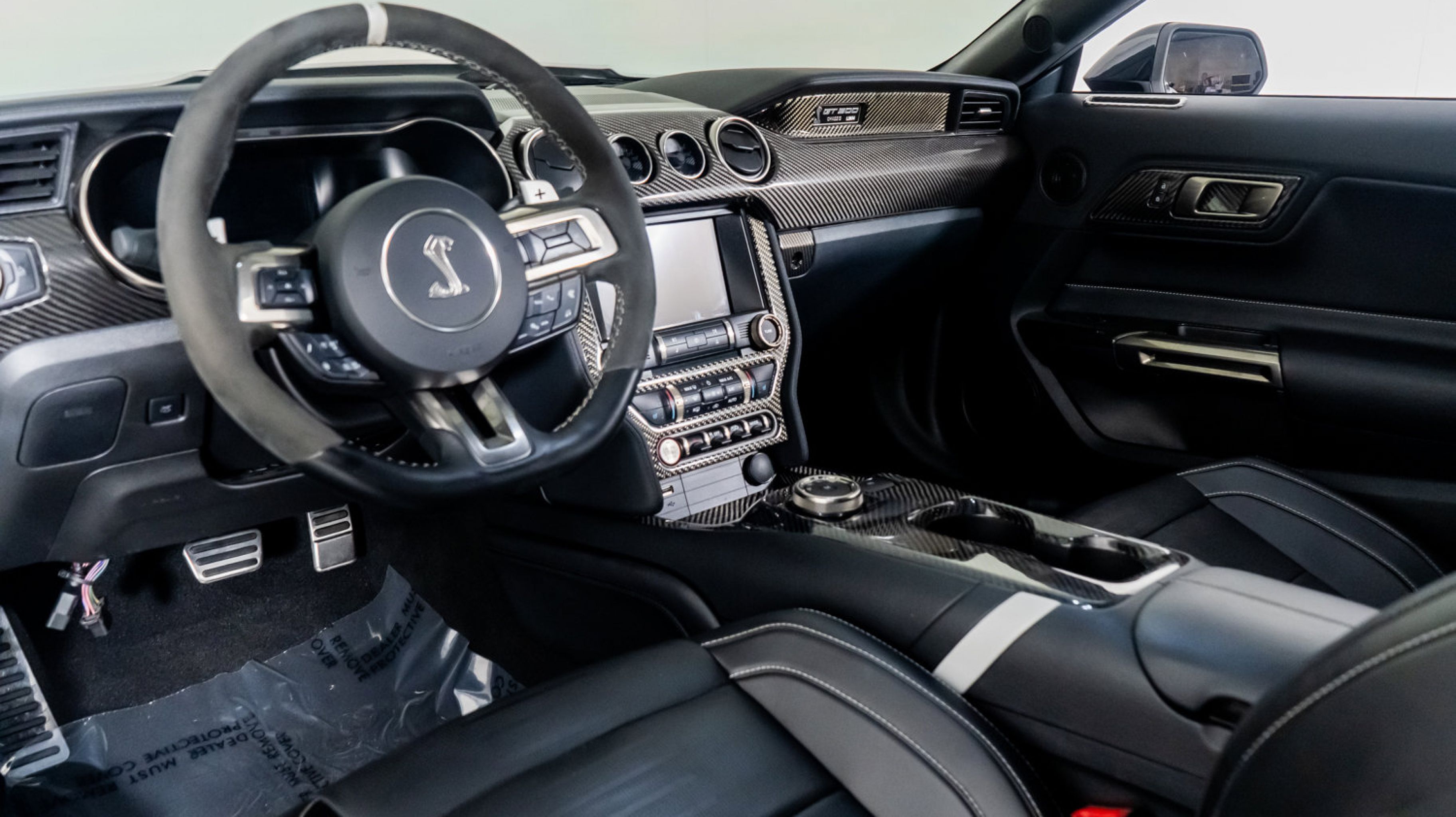 2020 Ford Mustang Shelby GT500 photo 2