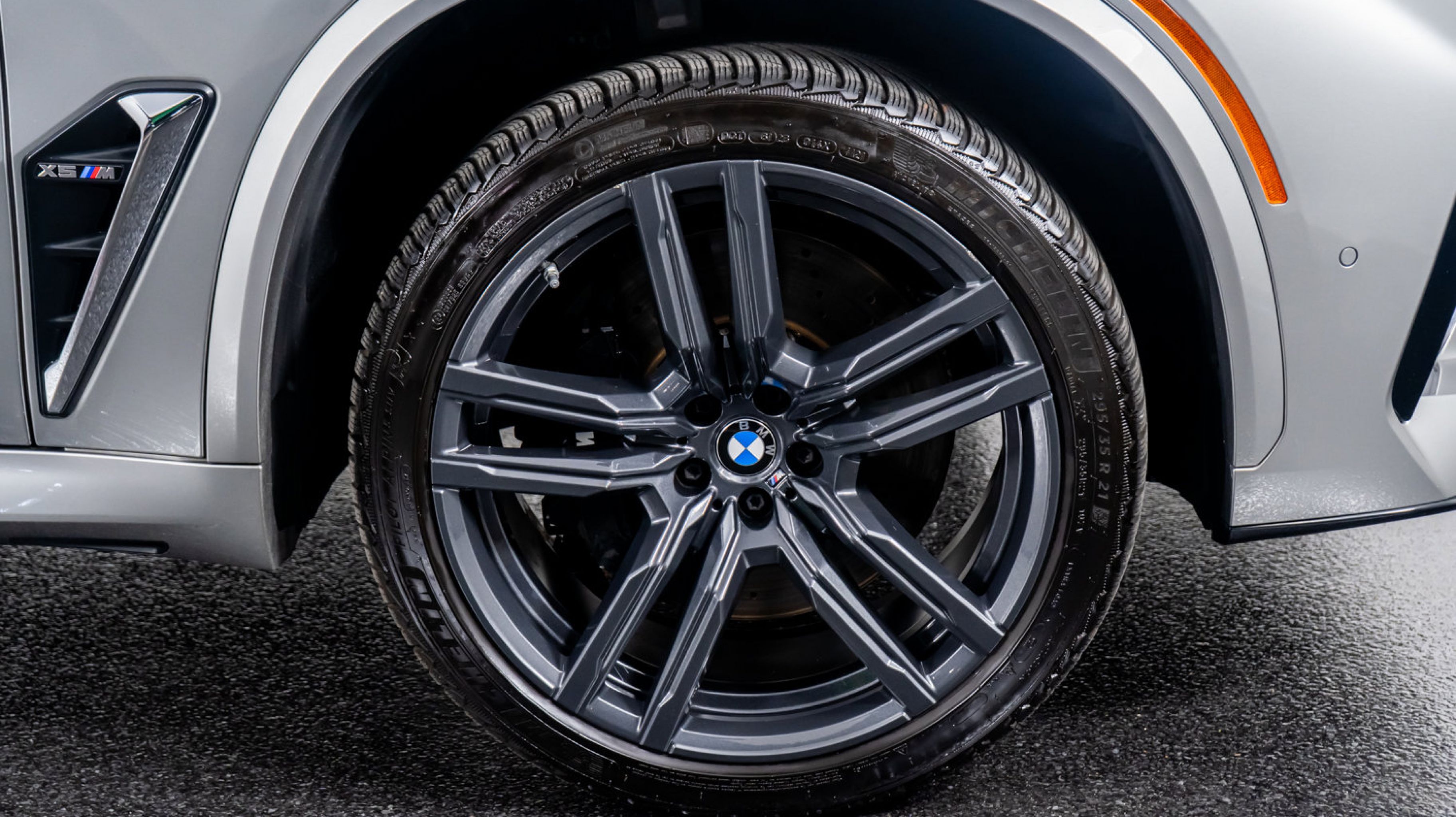 2021 Bmw X5 M photo 4