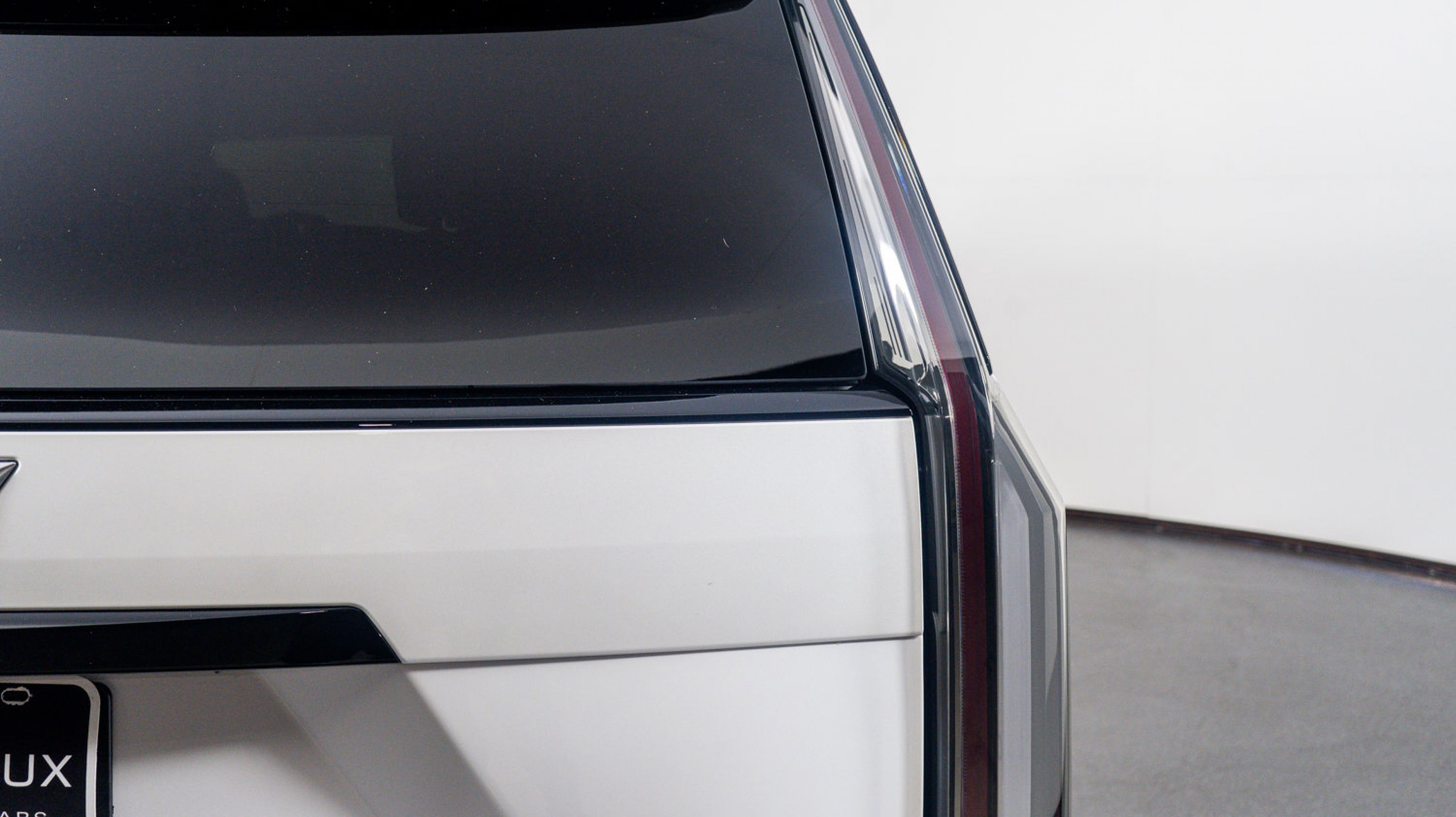 2025 Cadillac Escalade V-Series photo 13