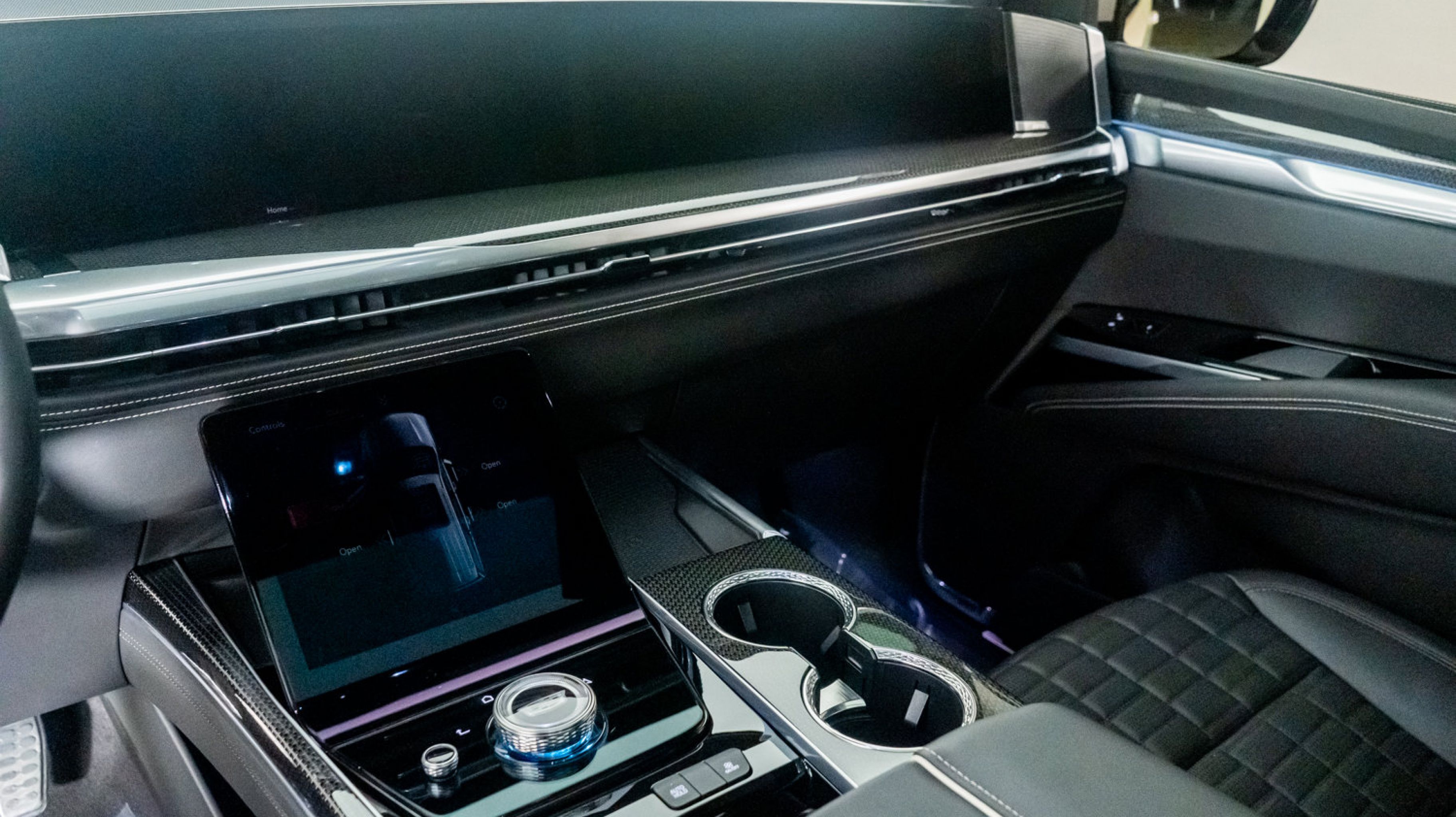 2025 Cadillac Escalade V-Series photo 43